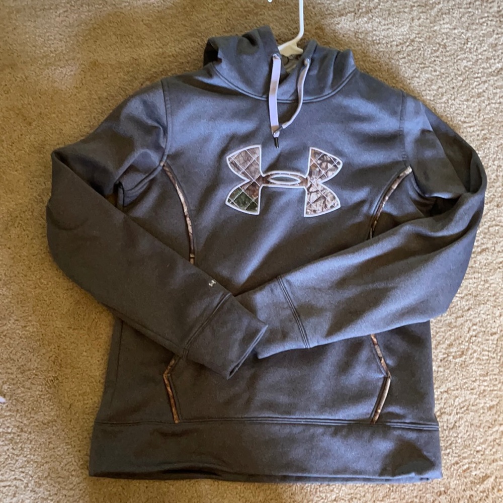 Medium UA Storm Hoodie